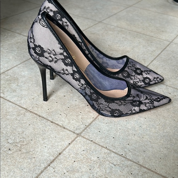 bigtree Shoes - Elegant Black Lace Pointed Toe Heels